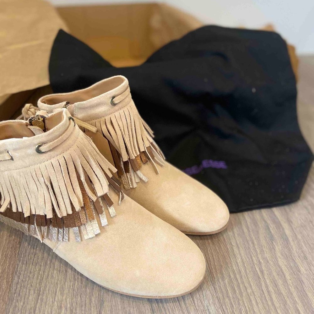 Women's EsseUTEsse Sabbia Fringe Suede Ankle Booties Size US 6/UK 36